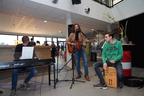 Muziek door Wouter, Rik en Sem