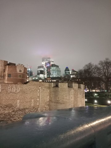 Dag2_London_by_Night_Tower_Hill_1