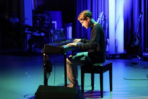 9DC41F02-41F7-430D-9524-E55B2B1C0A6B_1_201_a