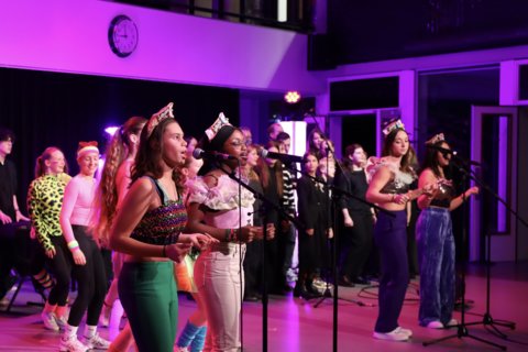 C327751F-F8E4-4B71-B013-7B6ECD931562_1_201_a