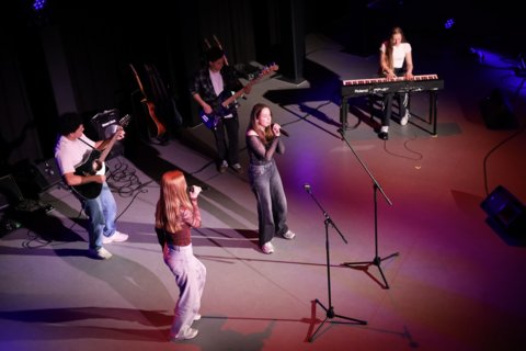 52-A1D4FB04-D16C-4A5E-A762-A0D2FA583E64