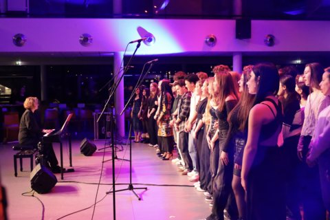 128-39400325-9BDB-4ADF-A7E7-32DCEB865F95