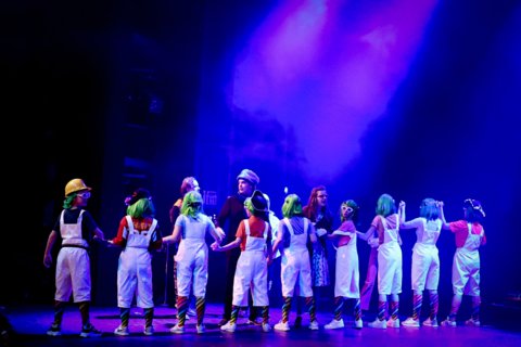 130-A162D033-ADFE-4591-B419-651788881854_1_201_a